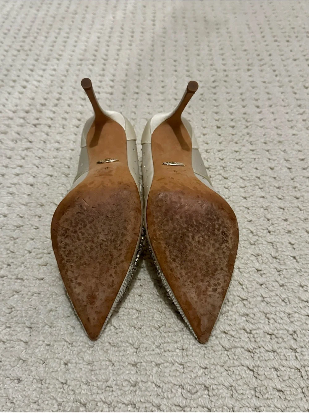Badgley Mischka Ivory Crystal Embellished Pointed Toe Pumps - Size 8 - Picture 3 of 7